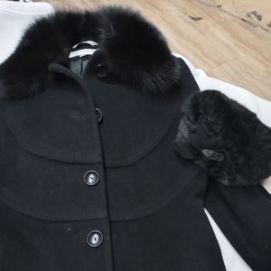 Vintage Real Fox Trim Black Wool Coat